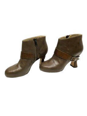 Marchez Vous XO Yeardley Womens Size 9 Brown Leather Ankle Bootie